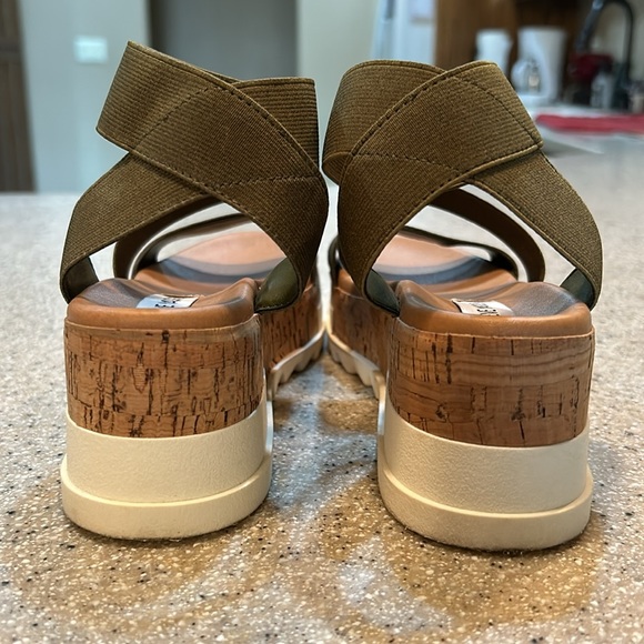 EUC Steve Madden platform sandals Size 6.5M - Picture 6 of 11